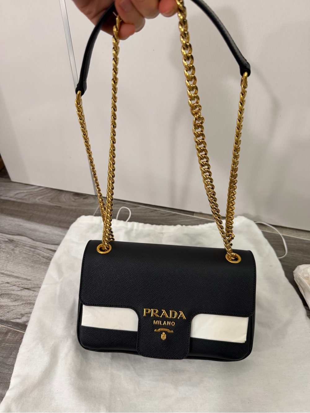 BNWOT Authentic Prada Pattina - Black Saffiano Leather Shoulder Bag - Picture 6 of 9